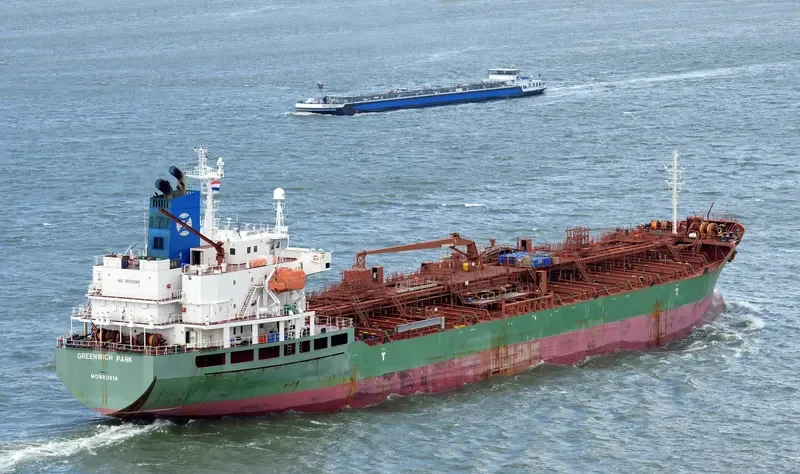 GREENWICH PARK Tanker IMO 9505998 photo 7