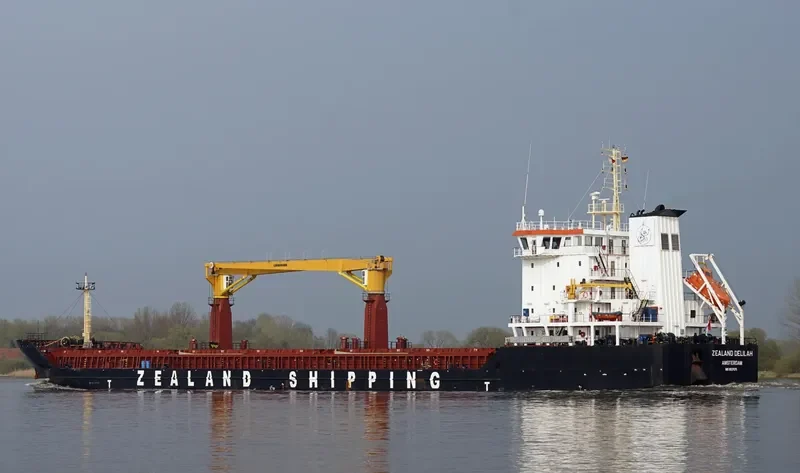 BULKER BEE 11 General Cargo IMO 9507075 photo 10