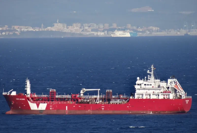 IVER ACCORD Tanker IMO 9507972 photo 2