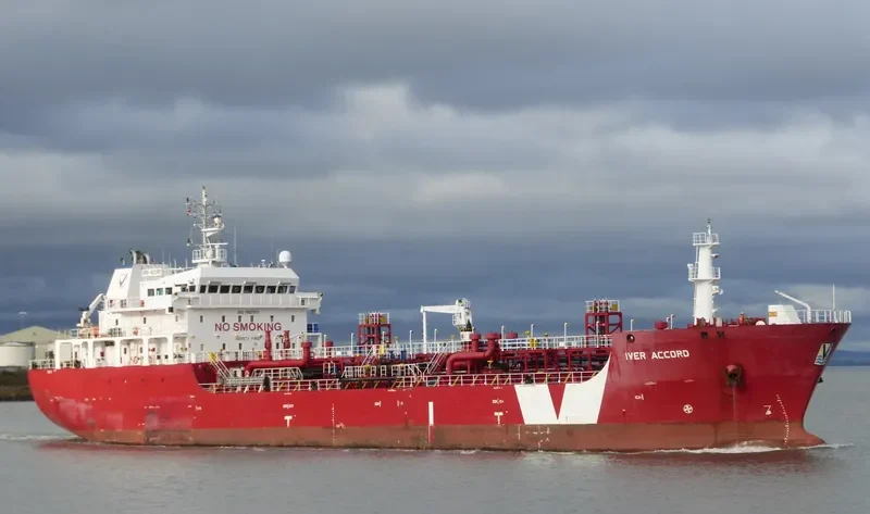 IVER ACCORD Tanker IMO 9507972 photo 6