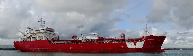 IVER ACTION Tanker IMO 9507984 photo 2