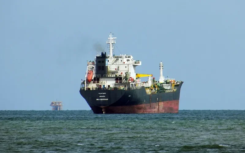 SUMMER PALACE Tanker IMO 9509009 photo 8