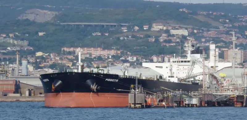 PISSIOTIS Tanker IMO 9509023 photo 2