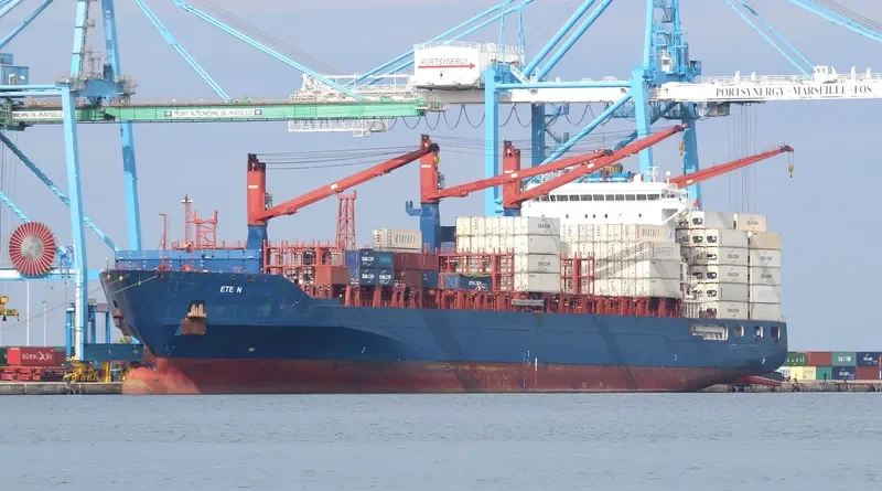 ETE N Container Ship IMO 9509126 photo 6