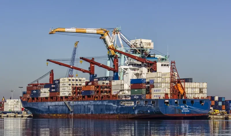 ETE N Container Ship IMO 9509126 photo 8