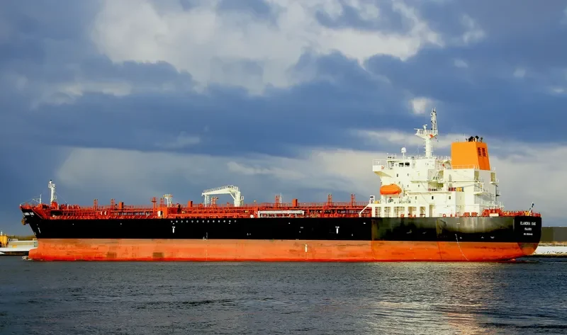 ELANDRA OAK Tanker IMO 9509449 photo 4