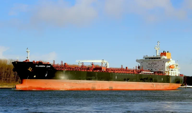 ELANDRA OAK Tanker IMO 9509449 photo 5