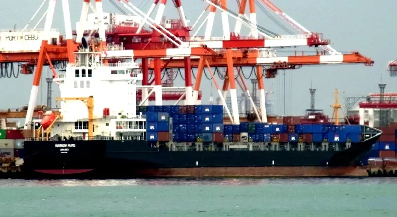 WARNOW MATE Container Ship IMO 9509786 photo 7
