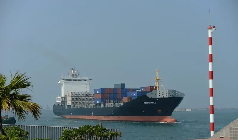 WARNOW MATE Container Ship IMO 9509786 photo 10
