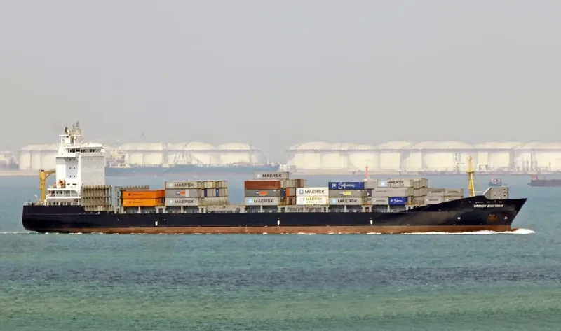 WARNOW BOATSWAIN Container Ship IMO 9509803 photo 4