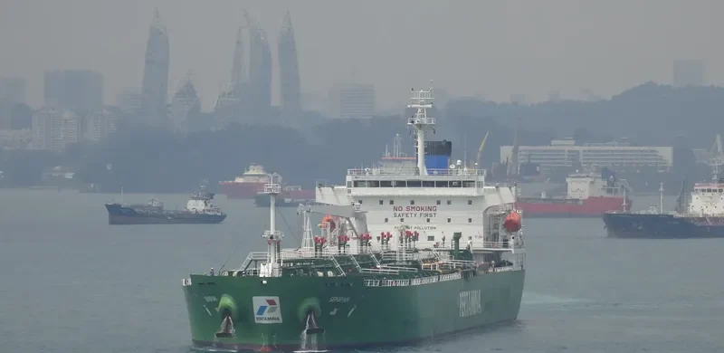 SENIPAH Tanker IMO 9509918 photo 4