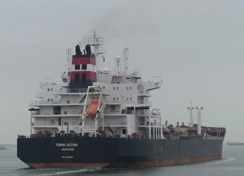 TORM ASTRID Tanker IMO 9510682 photo 2