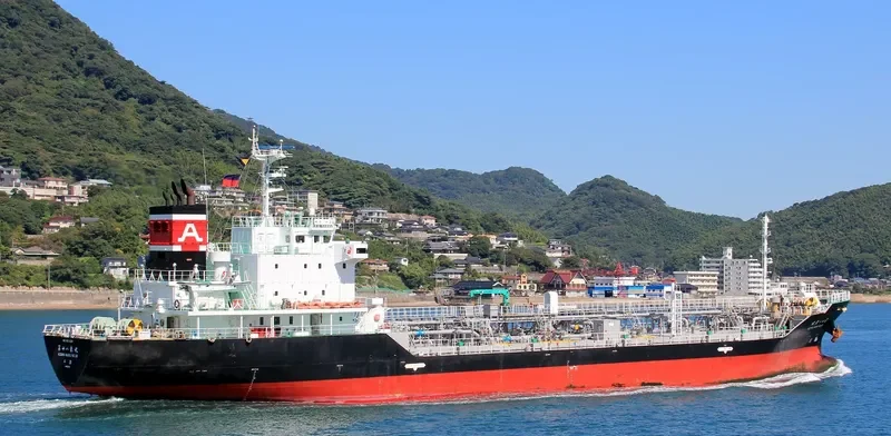 AZUMA MARU NO.18 Tanker IMO 9511129 photo 5