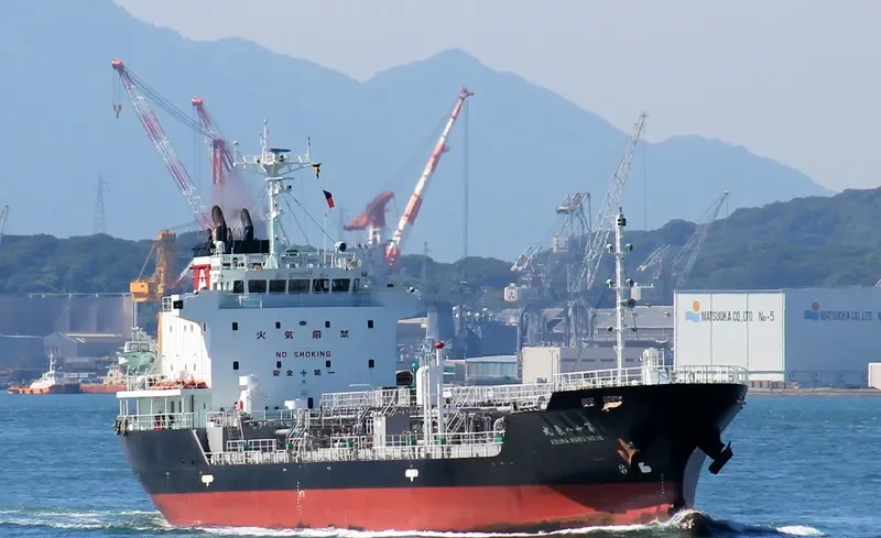 AZUMA MARU NO.18 Tanker IMO 9511129 photo 8
