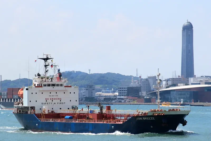 BITUMEN EIKO Tanker IMO 9511179 photo 9