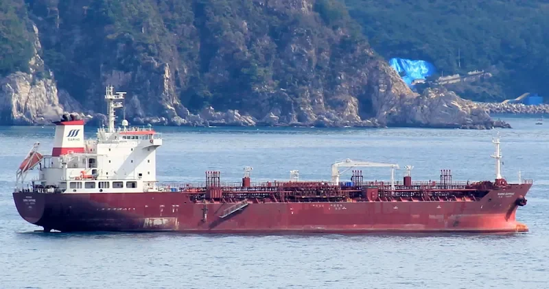 SKY BLUE Tanker IMO 9512109 photo 6