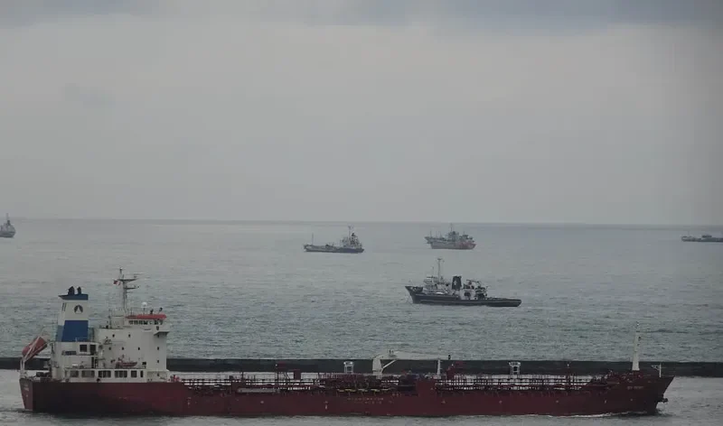 SEA CRYSTAL Tanker IMO 9512135 photo 2