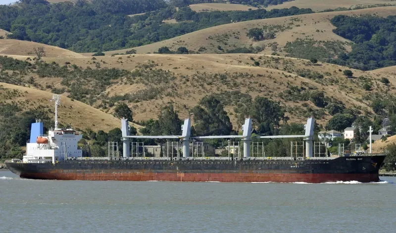 ITHACA PROSPECT Bulk Carrier IMO 9512161 photo 5