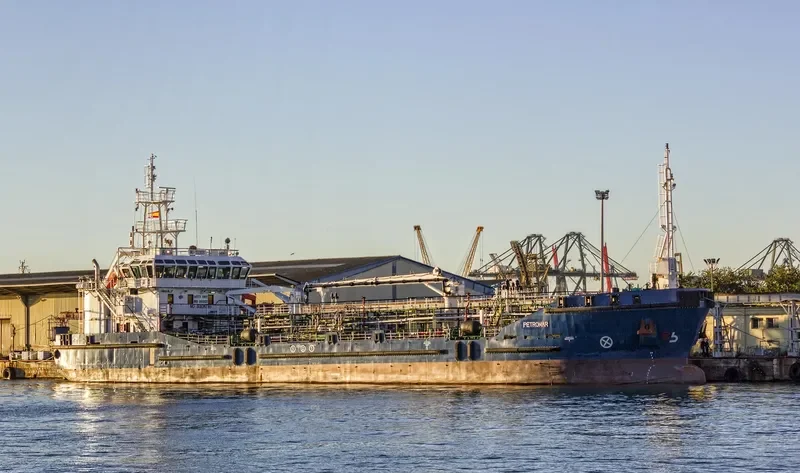 PETROMAR Tanker IMO 9513127 photo 7