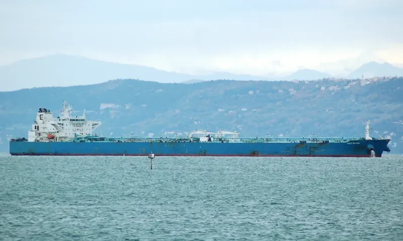 SUEZ GEORGE Tanker IMO 9513139 photo 8