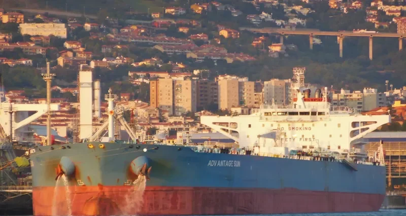 ADVANTAGE SUN Tanker IMO 9513141 photo 3