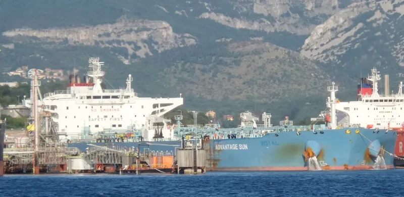 ADVANTAGE SUN Tanker IMO 9513141 photo 9