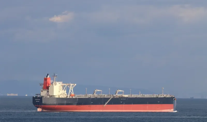 KAZUSA Tanker IMO 9513402 photo 8