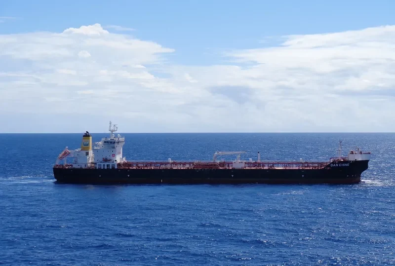 DAN CISNE Tanker IMO 9513440 photo 4