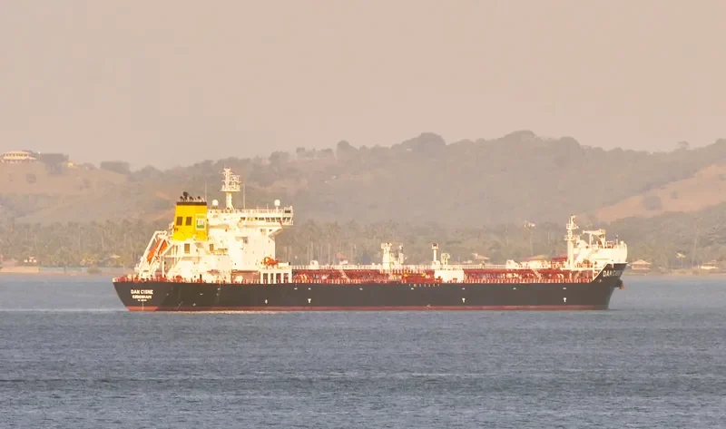 DAN CISNE Tanker IMO 9513440 photo 10