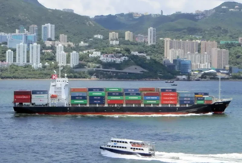 HORAI BRIDGE Container Ship IMO 9515620 photo 3