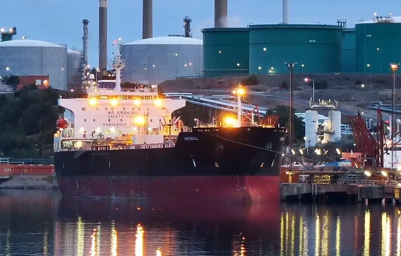 ARENDAL Tanker IMO 9516222 photo 2