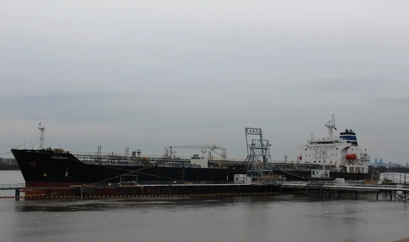 ARENDAL Tanker IMO 9516222 photo 4