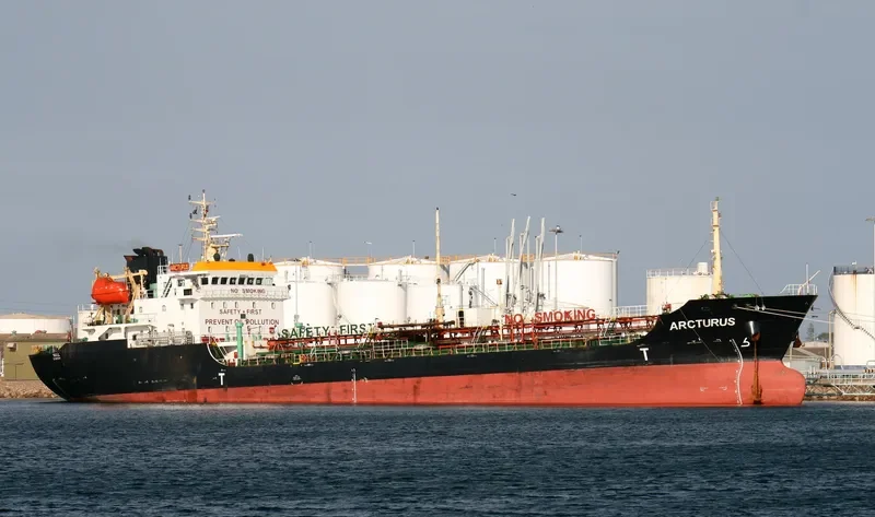 RISING PHOENIX Tanker IMO 9516715 photo 2