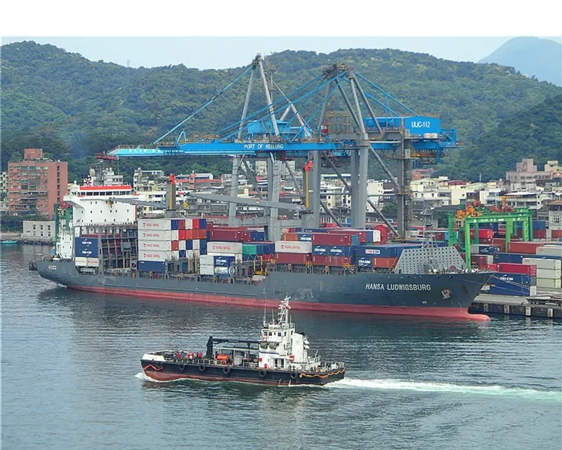 MOANA CHIEF Container Ship IMO 9516741 photo 4