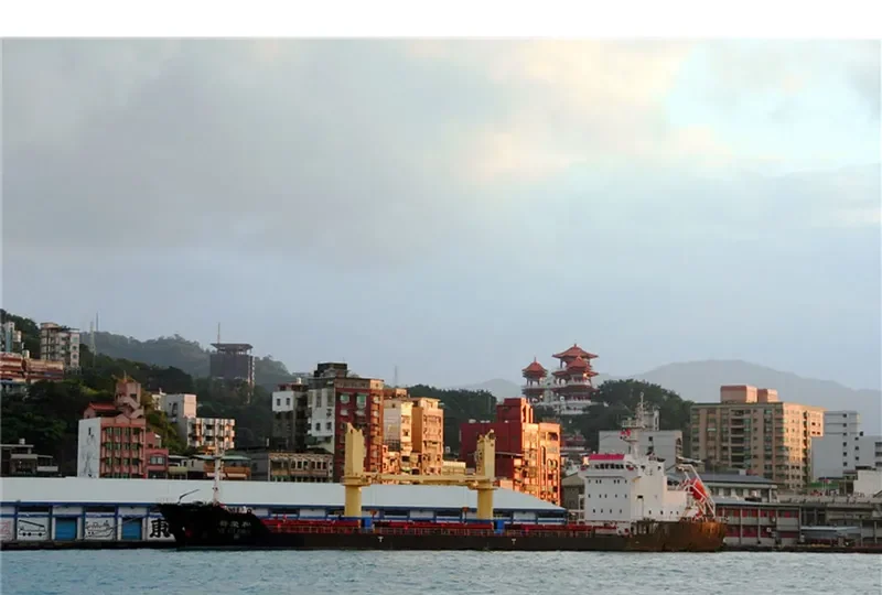 XIN RONG HE Bulk Carrier IMO 9516856 photo 3
