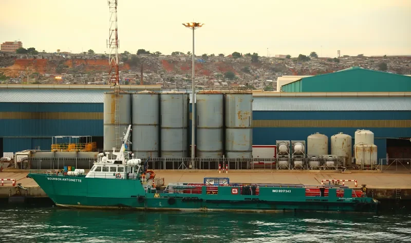ADINA Offshore Vessel IMO 9517343 photo 3