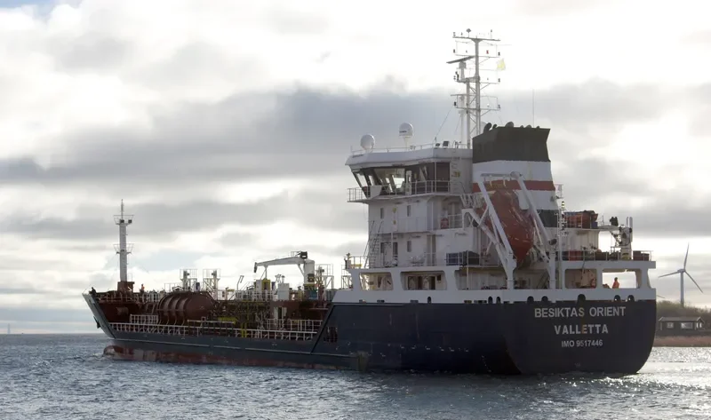 BRAHMS Tanker IMO 9517446 photo 6