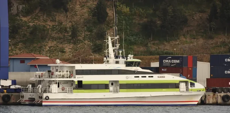 EMIR SULTAN Passenger Ship IMO 9518684 photo 3