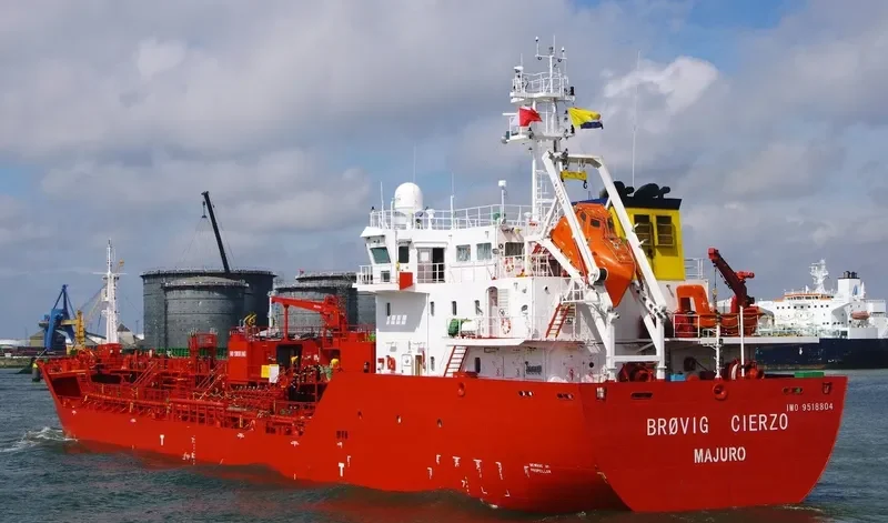 STOLT SANDERLING Tanker IMO 9518804 photo 2
