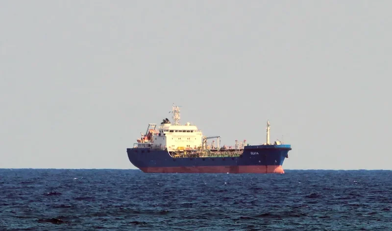 OLVIA Tanker IMO 9523469 photo 2