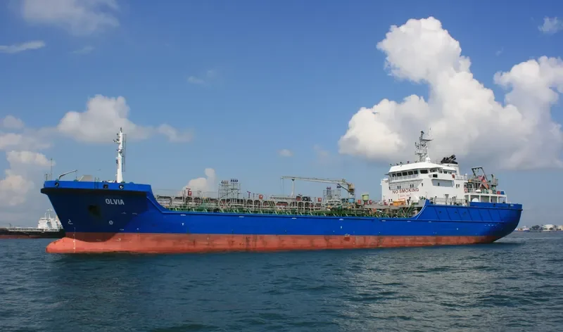 OLVIA Tanker IMO 9523469 photo 3