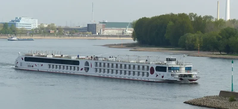 A ROSA AQUA Passenger Ship IMO 9524176 photo 5