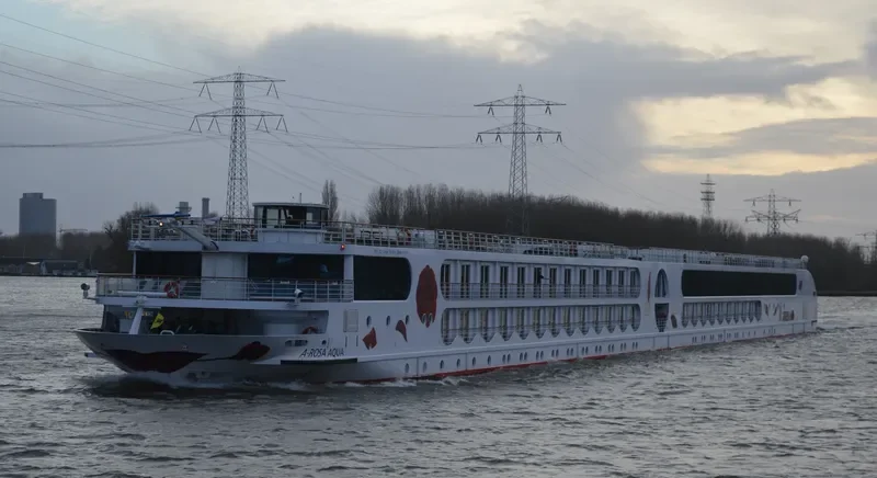 A ROSA AQUA Passenger Ship IMO 9524176 photo 7