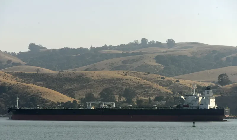 SUEZ HANS Tanker IMO 9524463 photo 2