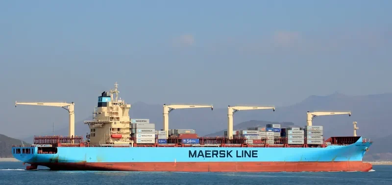 MAERSK COTONOU Container Ship IMO 9525297 photo 4