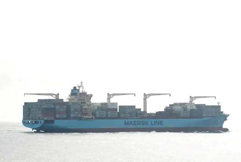 MAERSK CAMEROUN Container Ship IMO 9525326 photo 2