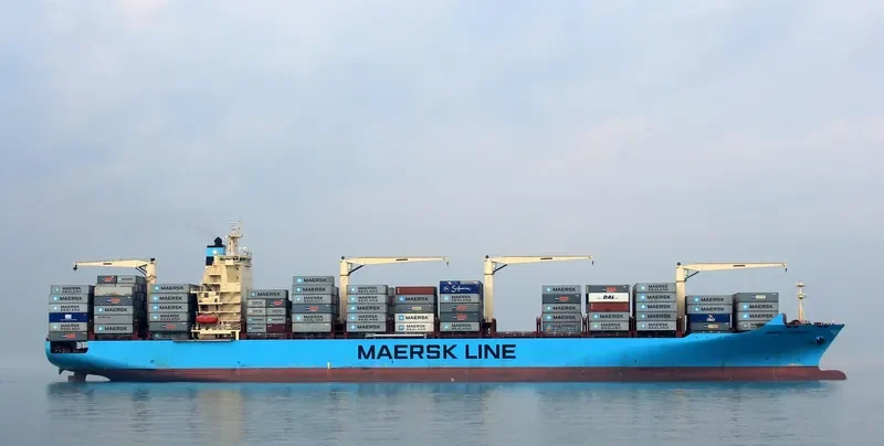 MAERSK CAMEROUN Container Ship IMO 9525326 photo 9