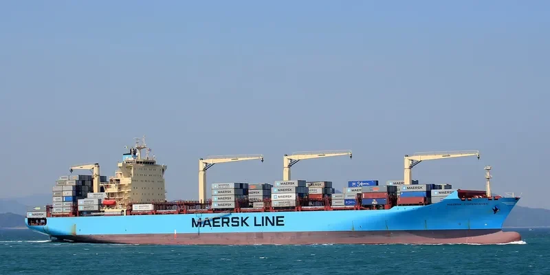 MAERSK COPENHAGEN Container Ship IMO 9525405 photo 6