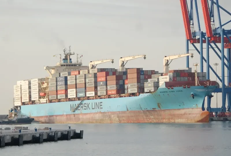 MAERSK CABO VERDE Container Ship IMO 9525455 photo 10