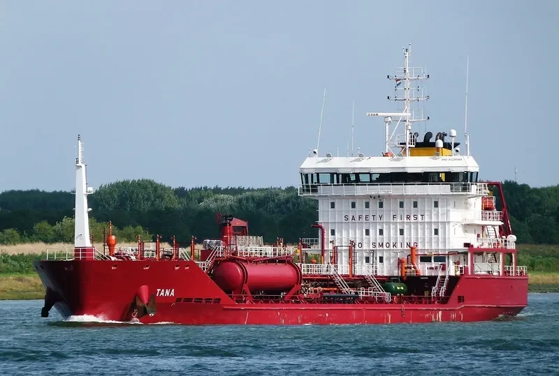 KEY EAST Tanker IMO 9525584 photo 8